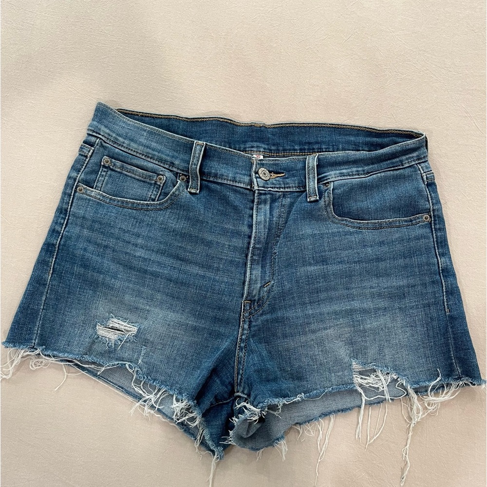 Levi’s jean shorts